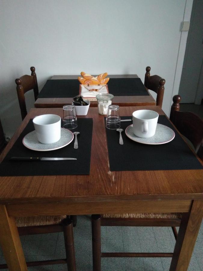 Bed and Breakfast Les Greniers De Blanche Le Vivier-sur-Mer Exterior foto