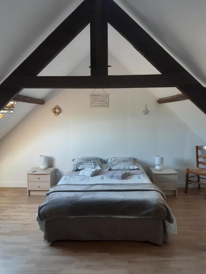 Bed and Breakfast Les Greniers De Blanche Le Vivier-sur-Mer Exterior foto